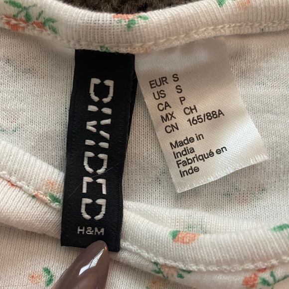 H&M Floral Butterfly Baby Tee - Picture 3 of 4